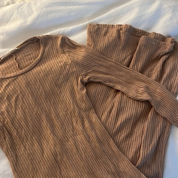 Reformation Dress - Picture 3 of 4